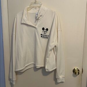 Disney Mickey and Friends White and Black XL Mickey and Friends Sweater